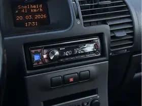 Opel Zafira 2.2-16V Elegance 2.2-16V Elegance thumbnail 11