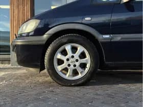 Opel Zafira 2.2-16V Elegance 2.2-16V Elegance thumbnail 3