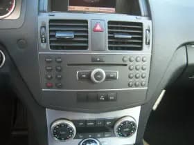 Mercedes-Benz C-Klasse Estate C180 BlueEFFICIENCY Premium Edition Avantgarde thumbnail 30