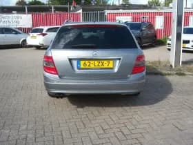 Mercedes-Benz C-Klasse Estate C180 BlueEFFICIENCY Premium Edition Avantgarde thumbnail 4