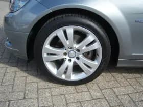 Mercedes-Benz C-Klasse Estate C180 BlueEFFICIENCY Premium Edition Avantgarde thumbnail 9