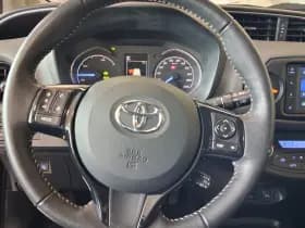 Toyota Yaris 1.5 Hybrid Dynamic thumbnail 19