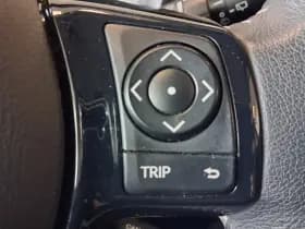 Toyota Yaris 1.5 Hybrid Dynamic thumbnail 24