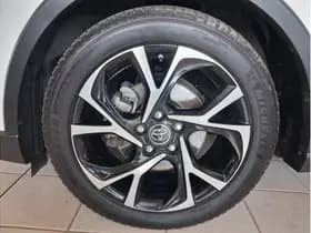 Toyota C-HR 1.8 Hybrid Style Ultimate thumbnail 13