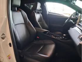 Toyota C-HR 1.8 Hybrid Style Ultimate thumbnail 17