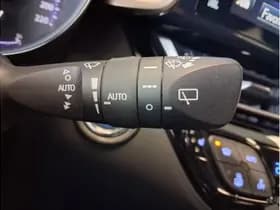 Toyota C-HR 1.8 Hybrid Style Ultimate thumbnail 22