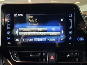 Toyota C-HR 1.8 Hybrid Style Ultimate thumbnail 28