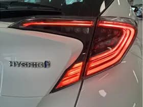Toyota C-HR 1.8 Hybrid Style Ultimate thumbnail 8
