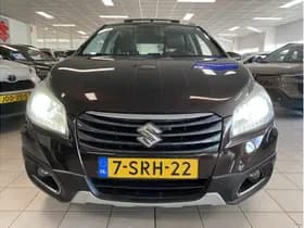 Suzuki S-Cross 1.6 High Executive thumbnail 16