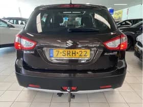 Suzuki S-Cross 1.6 High Executive thumbnail 4