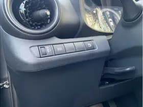 Toyota C-HR 1.8 Hybrid 140 Dynamic thumbnail 27