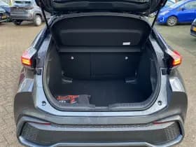 Toyota C-HR 1.8 Hybrid 140 Dynamic thumbnail 5