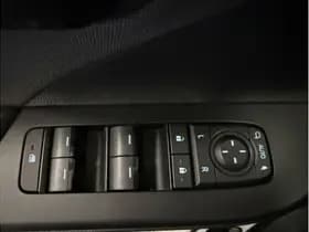 Toyota C-HR 1.8 Hybrid 140 Dynamic thumbnail 29