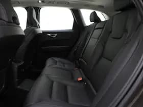 Volvo XC60 2.0 T8 Twin Engine AWD Inscription thumbnail 38