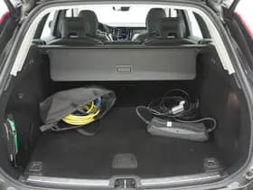 Volvo XC60 2.0 T8 Twin Engine AWD Inscription thumbnail 40