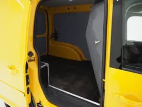 Volkswagen Caddy 2.0 TDI R-Line thumbnail 27