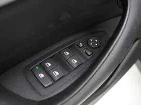 BMW X1 xDrive25e High Executive Shadow thumbnail 17