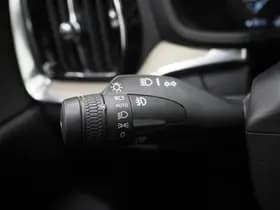 Volvo V60 2.0 T8 Twin Engine AWD Inscription thumbnail 22