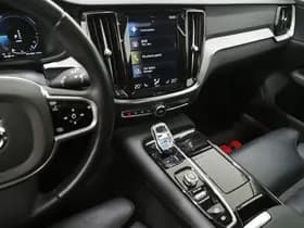 Volvo V60 2.0 T8 Twin Engine AWD Inscription thumbnail 33