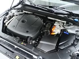 Volvo V60 2.0 T8 Twin Engine AWD Inscription thumbnail 7