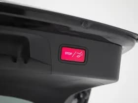 Mercedes-Benz GLC 300e 4MATIC Night Black thumbnail 36