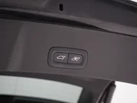 Volvo XC40 1.5 T5 Plug-in hybrid Ultimate Dark thumbnail 44