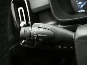 Volvo XC40 1.5 T5 Plug-in hybrid Ultimate Dark thumbnail 24