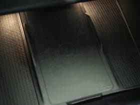 Volvo XC40 1.5 T5 Plug-in hybrid Ultimate Dark thumbnail 37