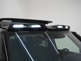 Land Rover Defender 110 2.0 P400e Urban thumbnail 16