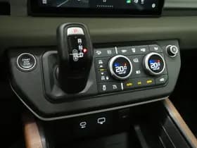 Land Rover Defender 110 2.0 P400e Urban thumbnail 38