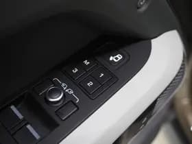 Land Rover Defender 110 2.0 P400e SE thumbnail 19