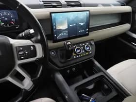 Land Rover Defender 110 2.0 P400e SE thumbnail 35
