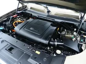 Land Rover Defender 110 2.0 P400e SE thumbnail 7