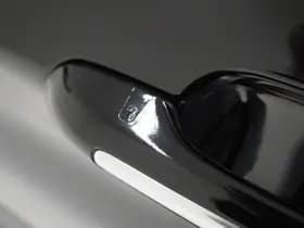 Ford Explorer 3.0 V6 EcoBoost PHEV Platinum 7P thumbnail 15