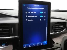 Ford Explorer 3.0 V6 EcoBoost PHEV Platinum 7P thumbnail 37