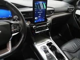 Ford Explorer 3.0 V6 EcoBoost PHEV Platinum 7P thumbnail 42