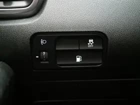 Kia Sorento 1.6 T-GDI Plug-in Hybrid 4WD thumbnail 24