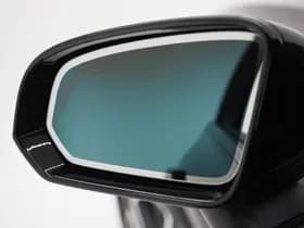 Volvo V60 2.0 T6 Recharge AWD R-Design thumbnail 17