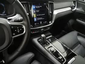 Volvo V60 2.0 T6 Recharge AWD R-Design thumbnail 41