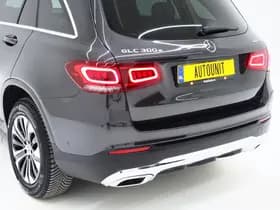 Mercedes-Benz GLC 300e 4MATIC thumbnail 14