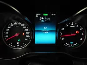 Mercedes-Benz GLC 300e 4MATIC thumbnail 26