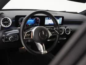 Mercedes-Benz A-Klasse 250 e Luxury Line thumbnail 17