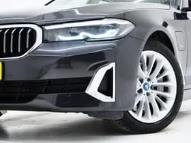 BMW 5 Serie Touring 530e xDrive thumbnail 6