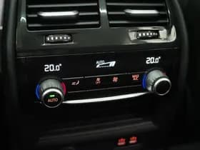 BMW 5 Serie Touring 530e xDrive thumbnail 39