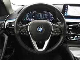 BMW 5 Serie Touring 530e xDrive thumbnail 40