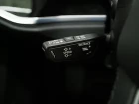 Audi Q3 45 TFSI e S-Line Edition Black thumbnail 26