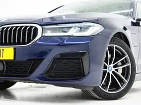 BMW 5 Serie Touring 530e xDrive M Sport thumbnail 6