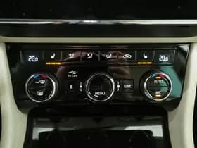 Škoda Superb Combi 1.4 TSI iV Laurin & Klement thumbnail 34