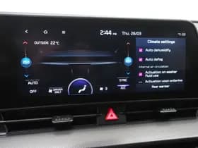 Kia Sportage 1.6 T-GDi Plug-in Hybrid AWD thumbnail 31