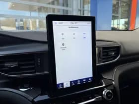 Ford Explorer 3.0 V6 EcoBoost PHEV ST-Line thumbnail 41